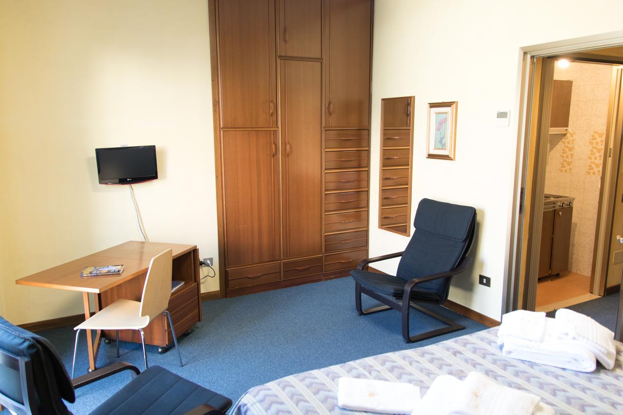 Residence Loreto Milan Bagian luar foto