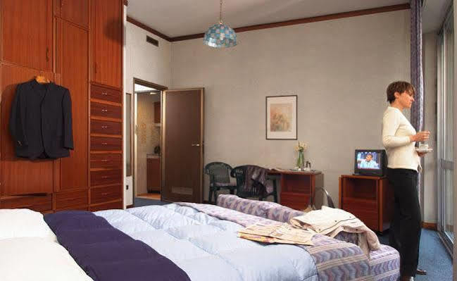 Residence Loreto Milan Bagian luar foto