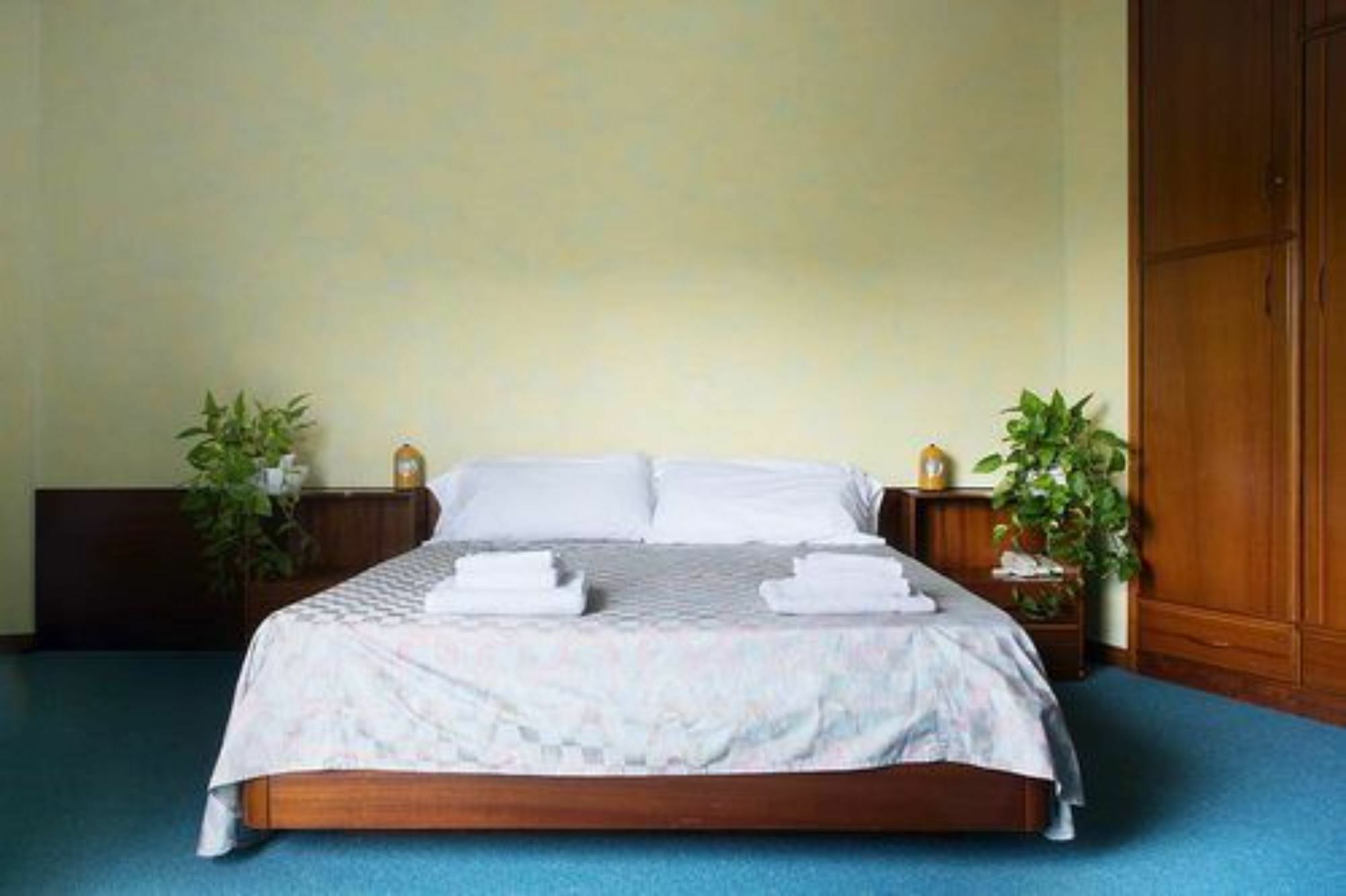 Residence Loreto Milan Bagian luar foto